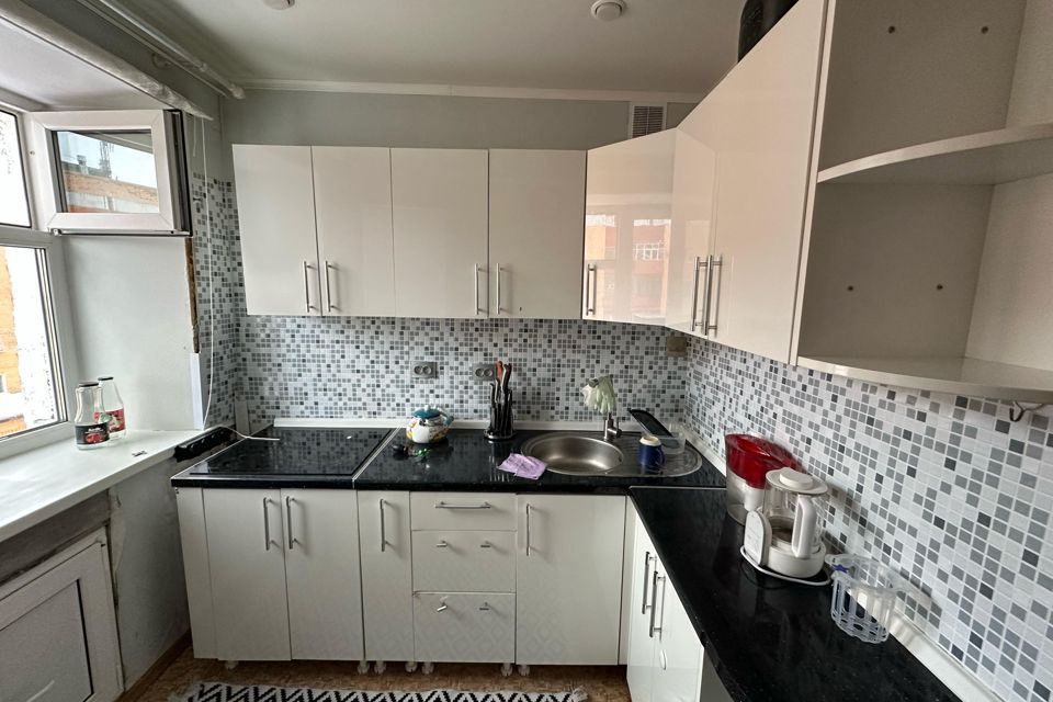 Продаётся 3-комнатная квартира, 56 м²