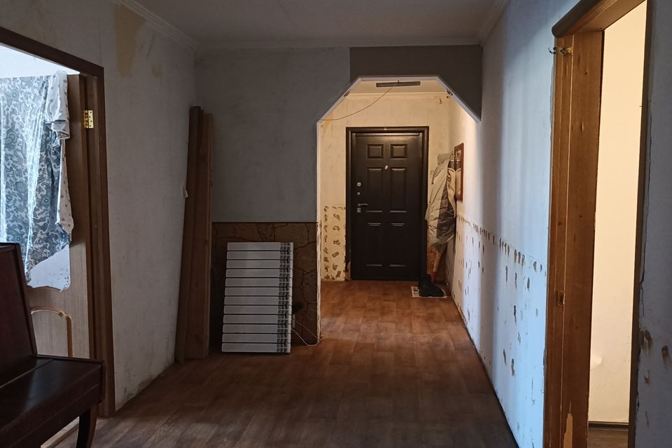 Продаётся 4-комнатная квартира, 108.2 м²
