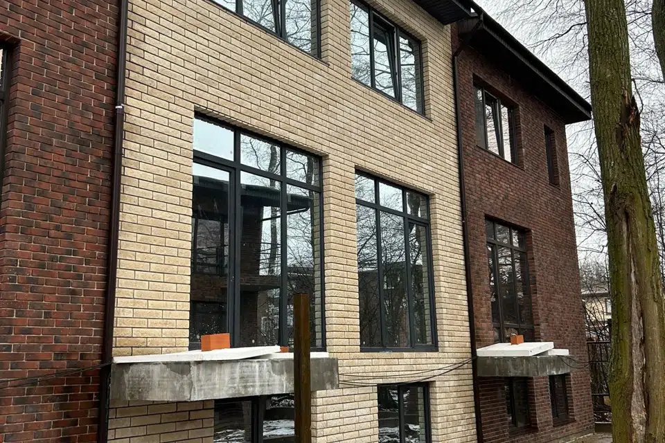 Продаётся 3-этажный дом, 151 м²