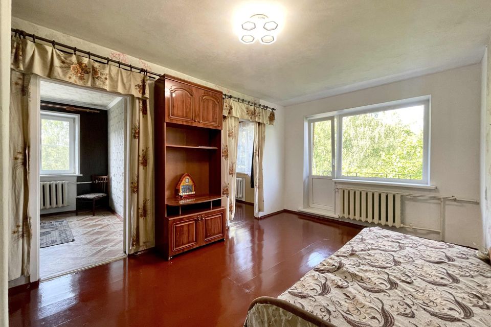 Продаётся 3-комнатная квартира, 47.5 м²