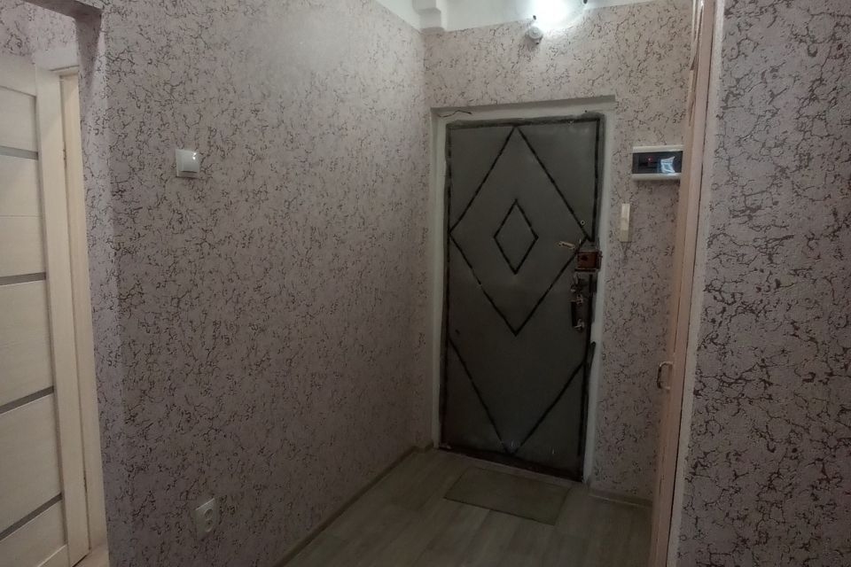 Продаётся 3-комнатная квартира, 61.3 м²