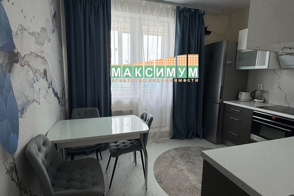 Продаётся 3-комнатная квартира, 94 м²