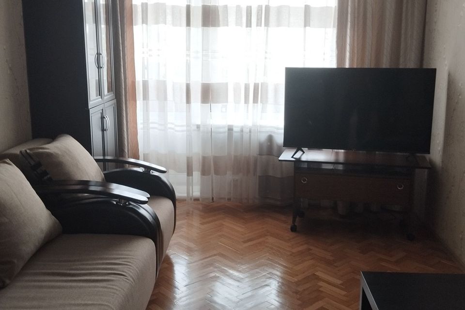 Продаётся 3-комнатная квартира, 56.9 м²