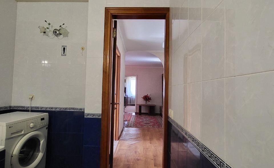 Продаётся 4-комнатная квартира, 70 м²