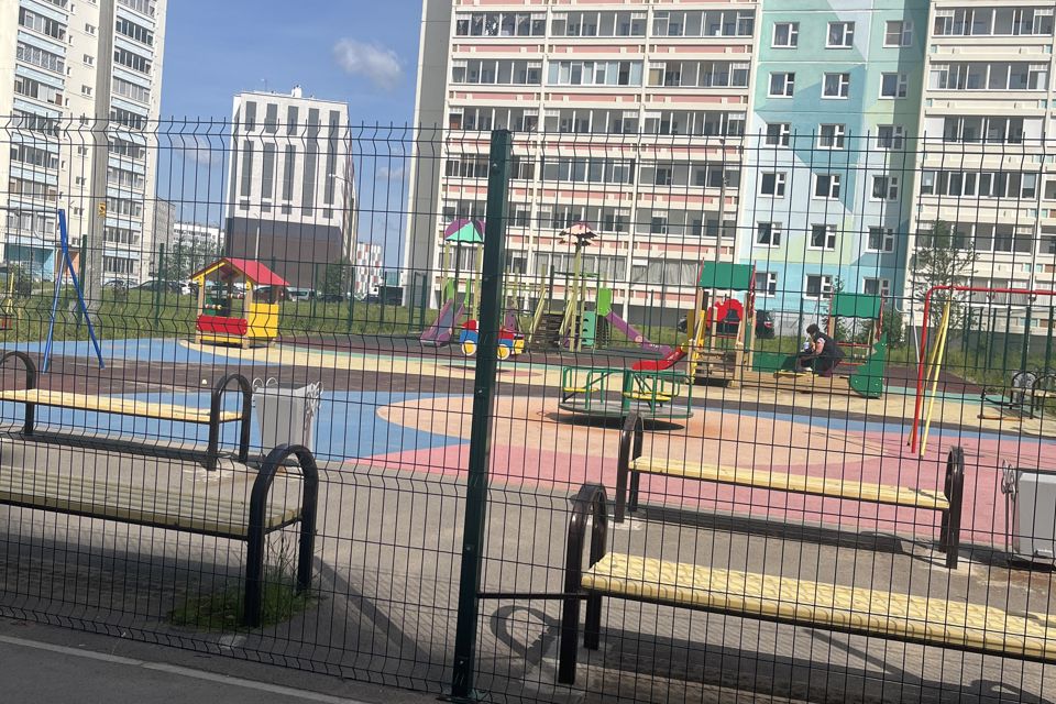 Продаётся 2-комнатная квартира, 56.1 м²