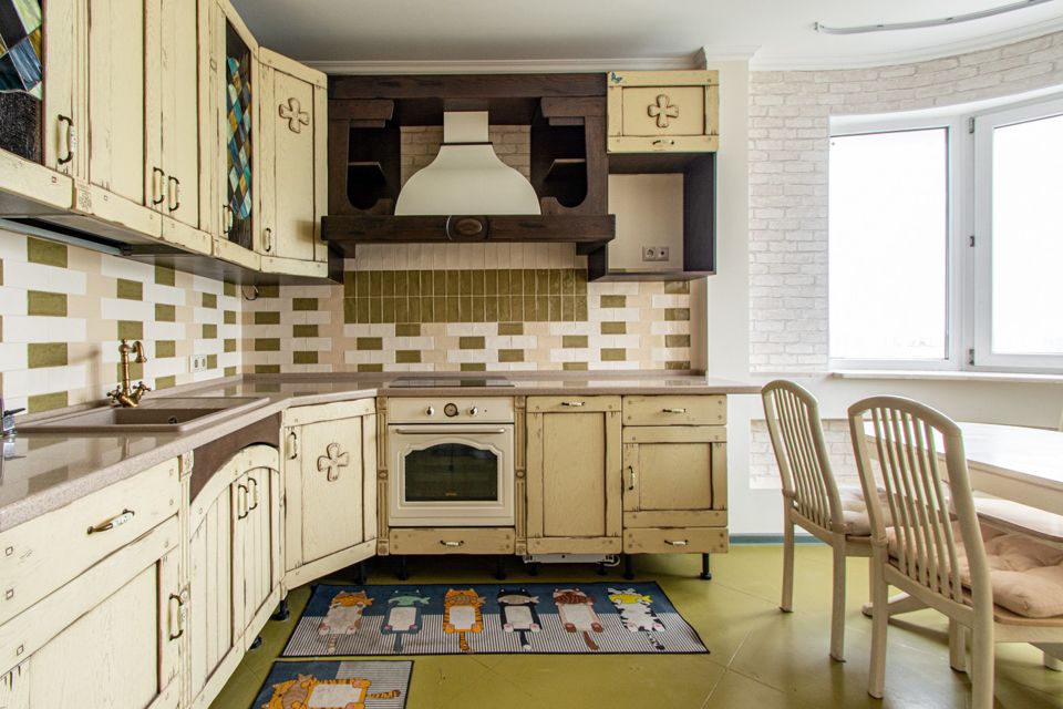 Продаётся 2-комнатная квартира, 81.2 м²