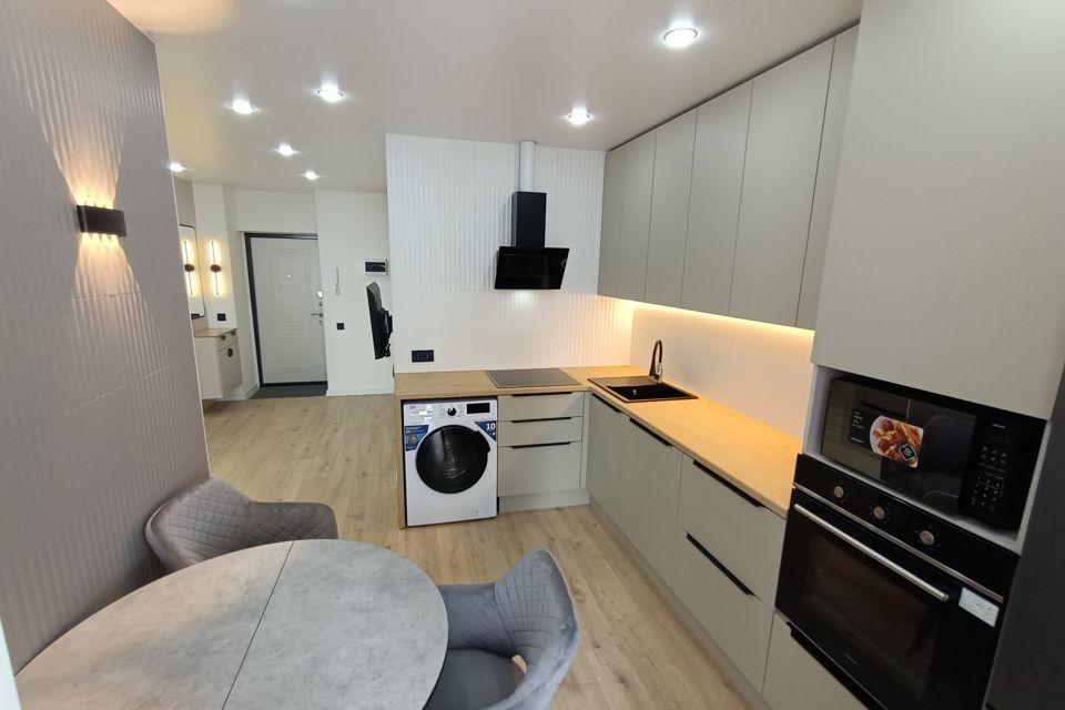 Продаётся 1-комнатная квартира, 43 м²