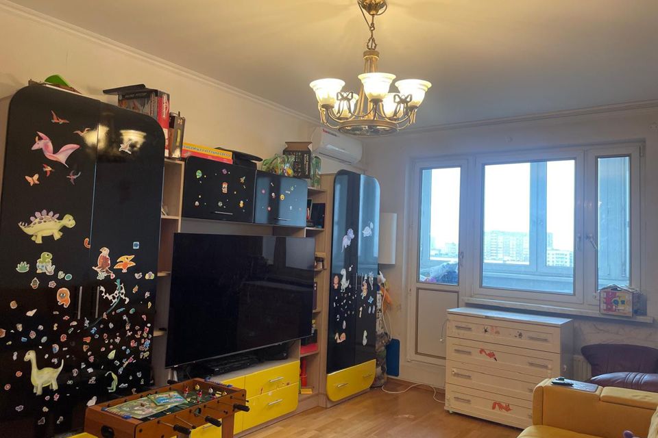 Продаётся 3-комнатная квартира, 74.7 м²