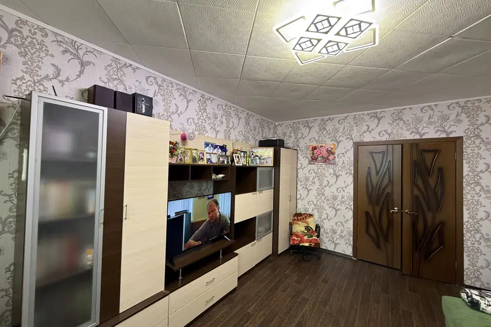 Продаётся 2-комнатная квартира, 55.6 м²