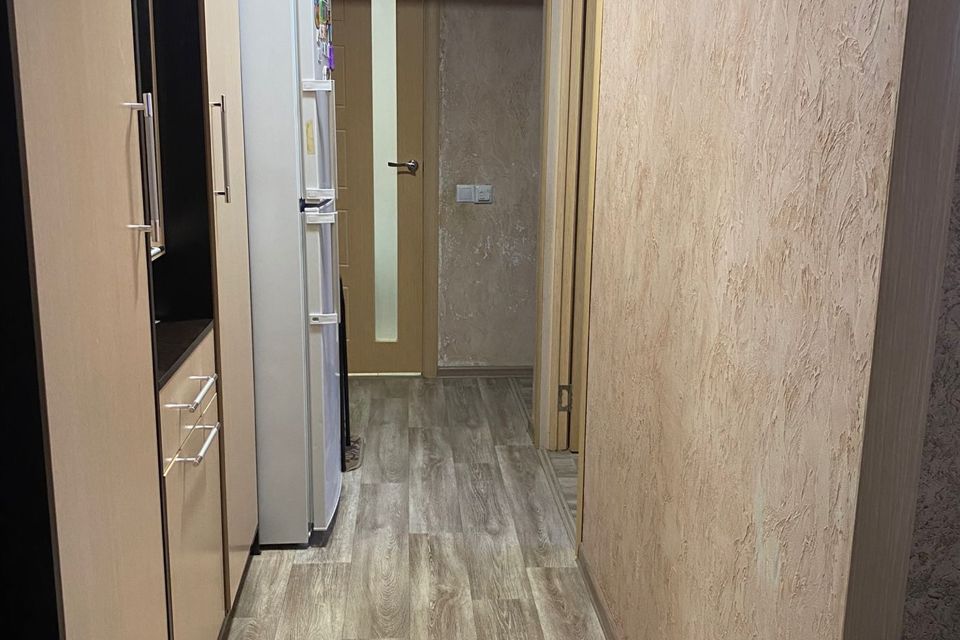 Продаётся 4-комнатная квартира, 58 м²