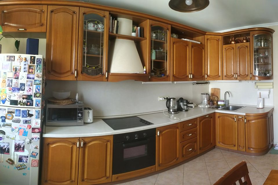 Продаётся 2-комнатная квартира, 61.2 м²