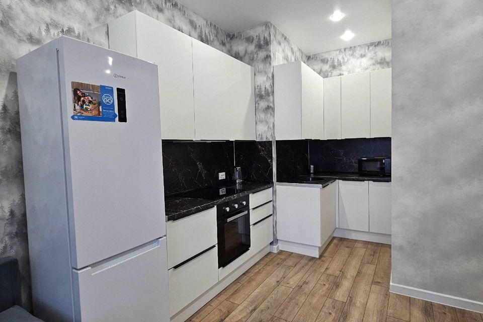Сдаётся 1-комнатная квартира, 42 м²