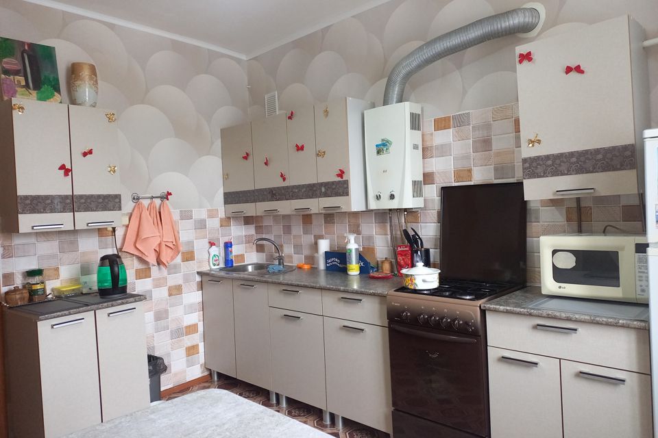 Продаётся 3-комнатная квартира, 69.9 м²