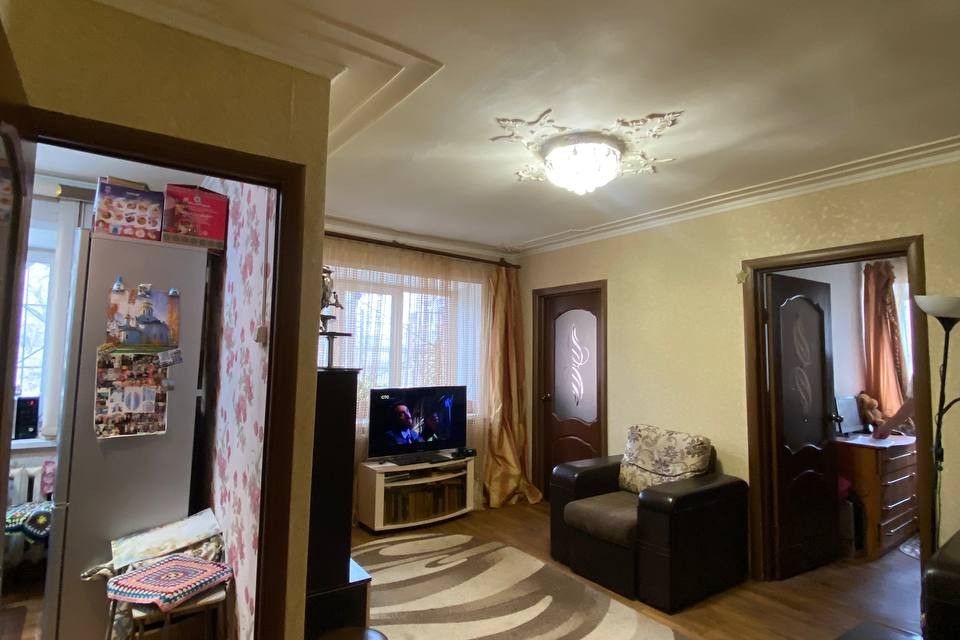 Продаётся 3-комнатная квартира, 41.1 м²