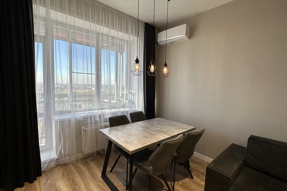 Продаётся 2-комнатная квартира, 71.2 м²
