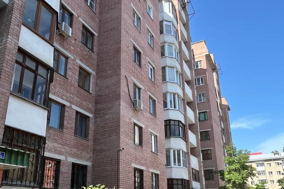 Продаётся 4-комнатная квартира, 116 м²