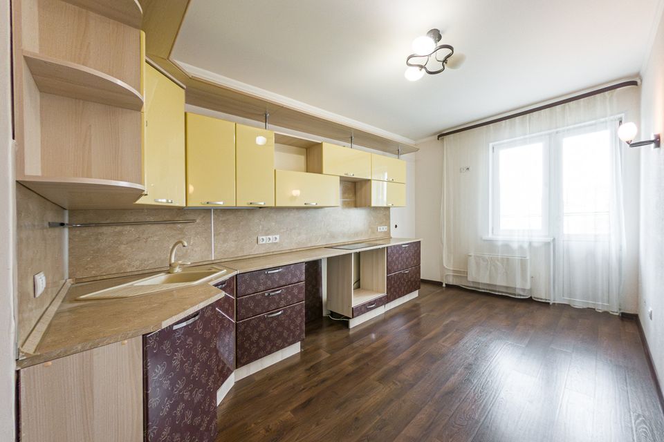 Продаётся 2-комнатная квартира, 61.98 м²