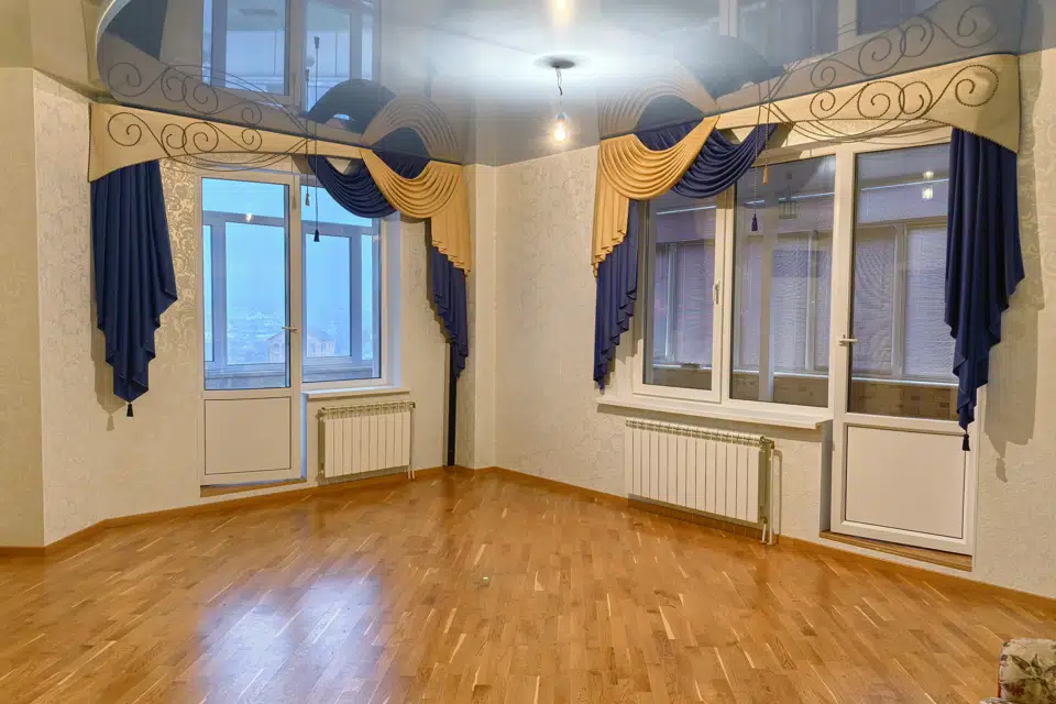 Продаётся 3-комнатная квартира, 130.4 м²
