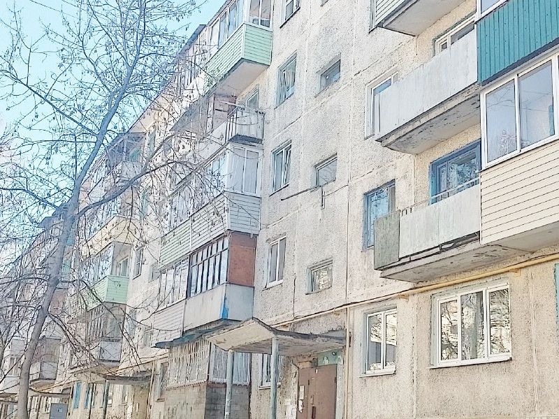 Продаётся 4-комнатная квартира, 61 м²