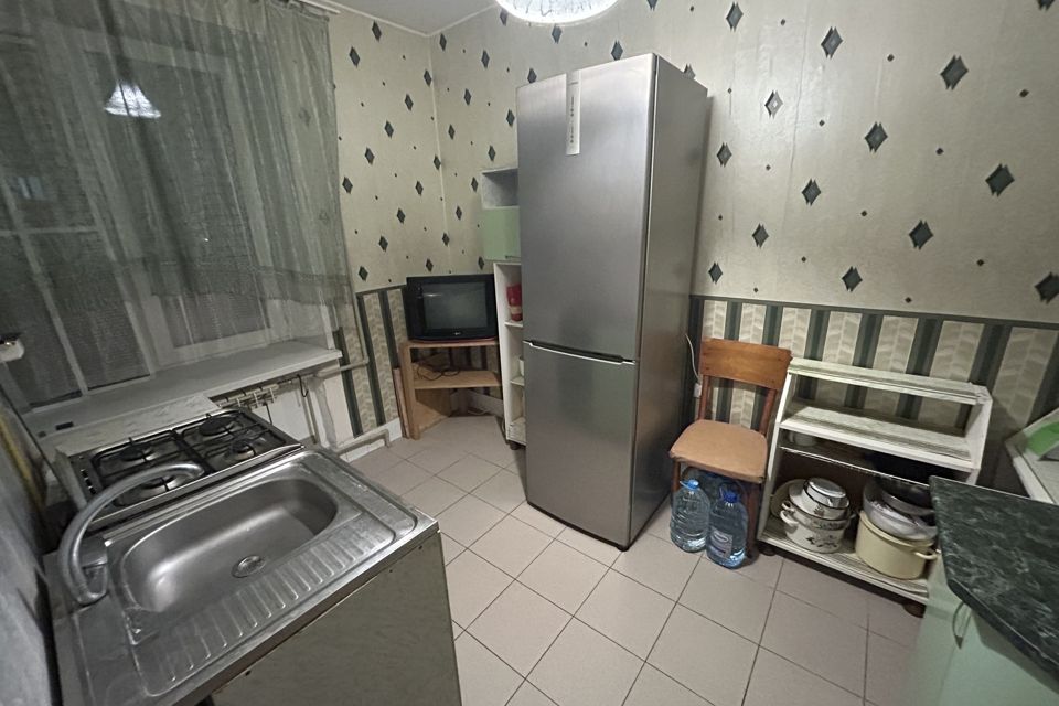 Продаётся 1-комнатная квартира, 42.7 м²