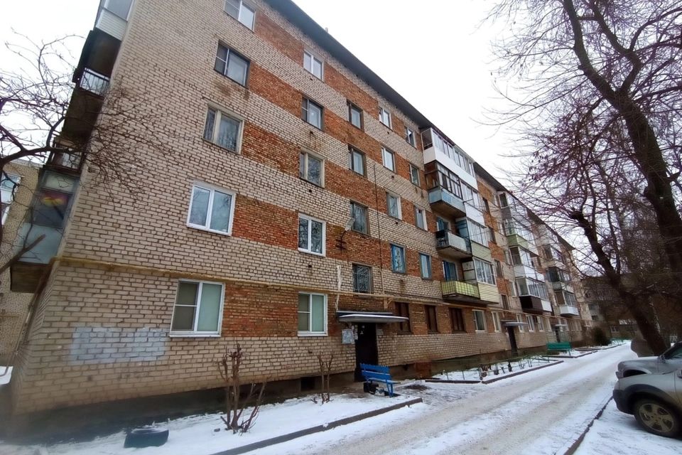 Продаётся 3-комнатная квартира, 57.5 м²