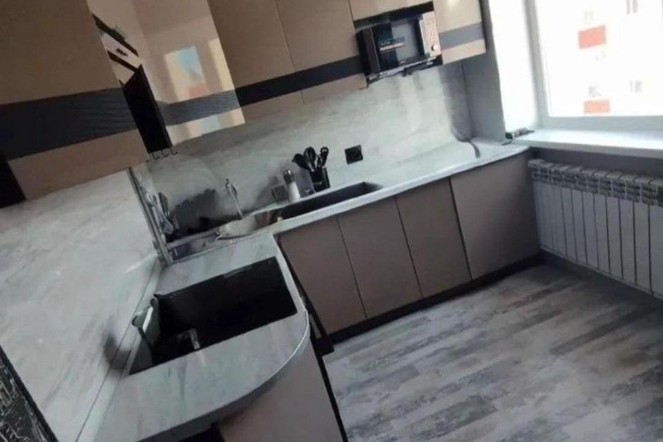 Продаётся 1-комнатная квартира, 37.7 м²