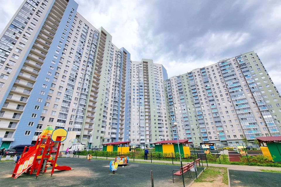 Продаётся 2-комнатная квартира, 57 м²