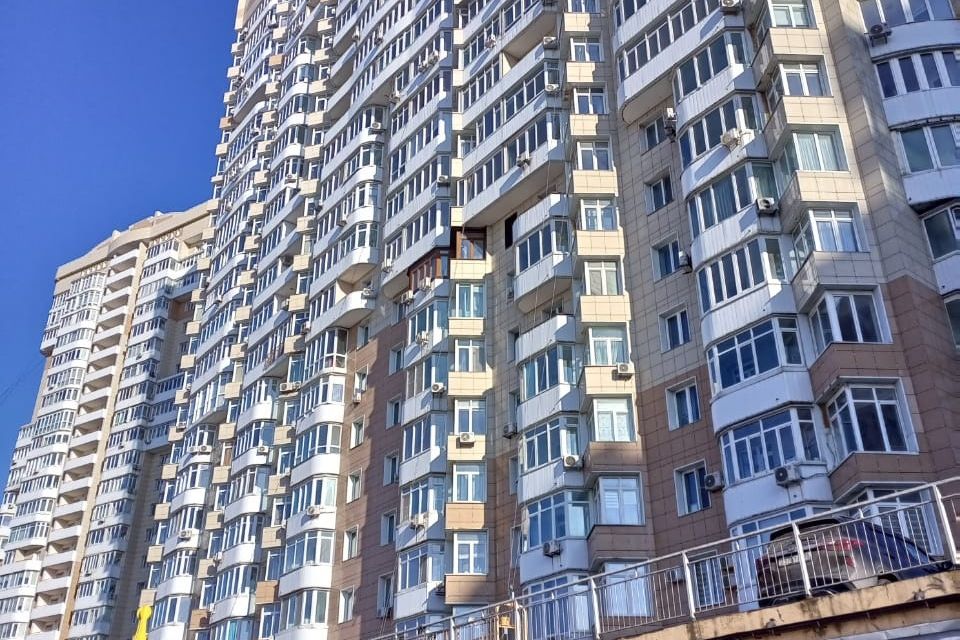 Продаётся 3-комнатная квартира, 72.7 м²