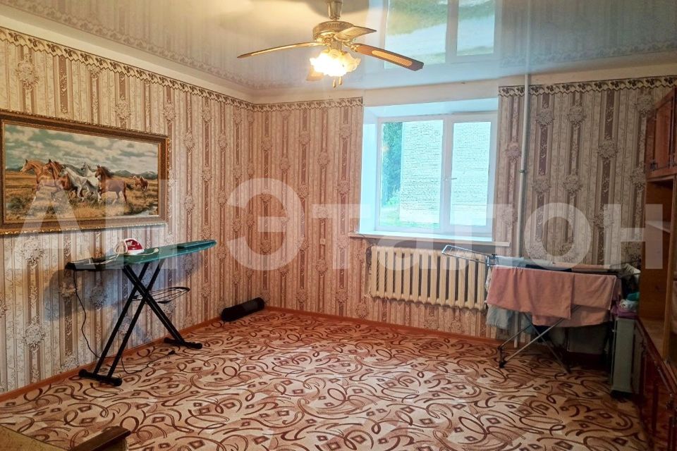Продаётся 4-комнатная квартира, 90.3 м²