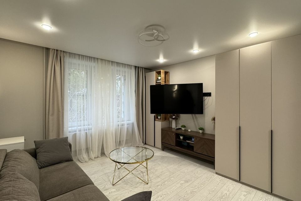 Продаётся 1-комнатная квартира, 35.3 м²