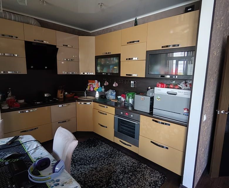 Продаётся 2-комнатная квартира, 61.1 м²