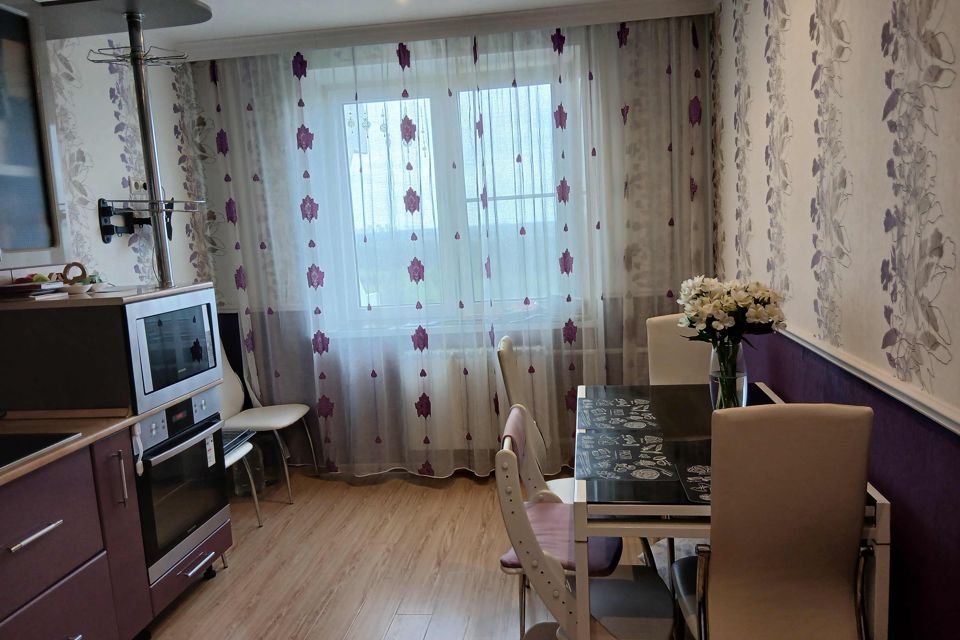 Продаётся 2-комнатная квартира, 57.8 м²