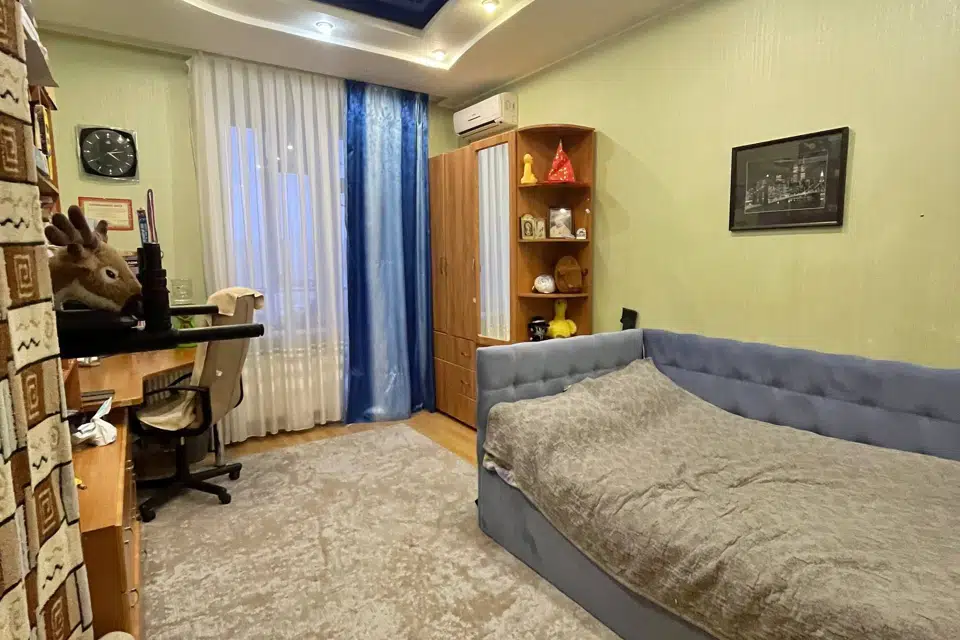 Продаётся 3-комнатная квартира, 94 м²