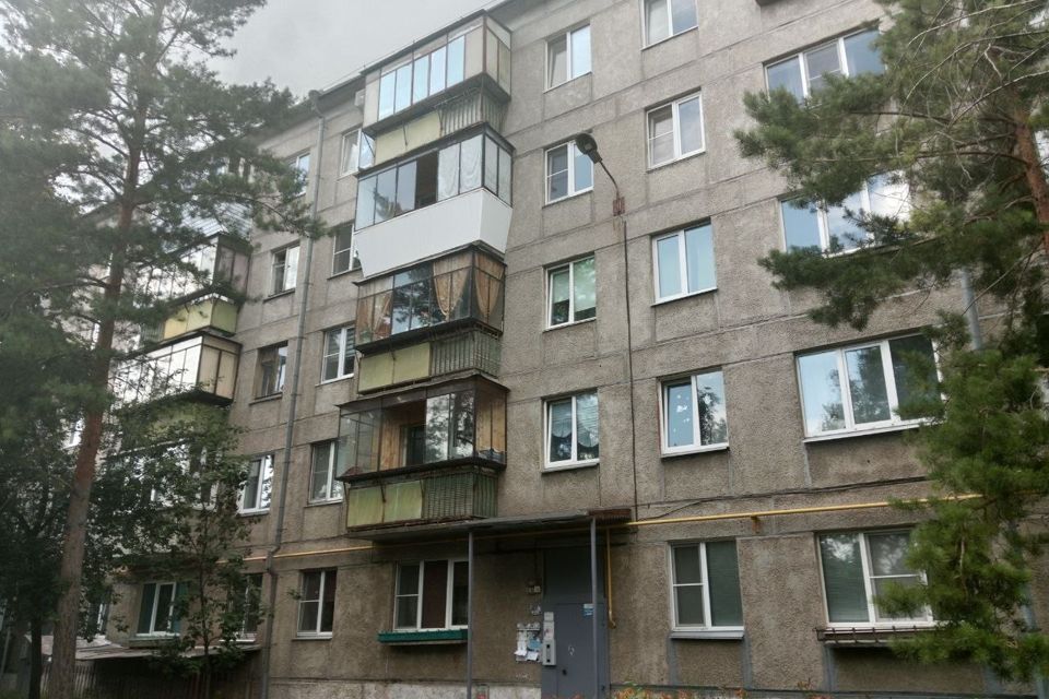 Продаётся 3-комнатная квартира, 62.8 м²