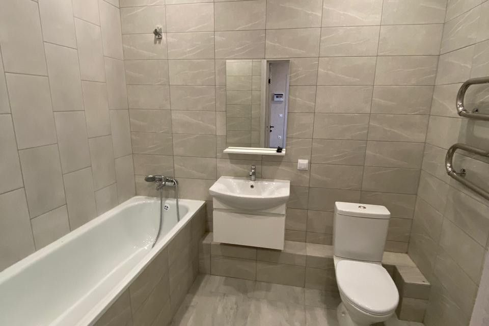 Продаётся 3-комнатная квартира, 76.8 м²