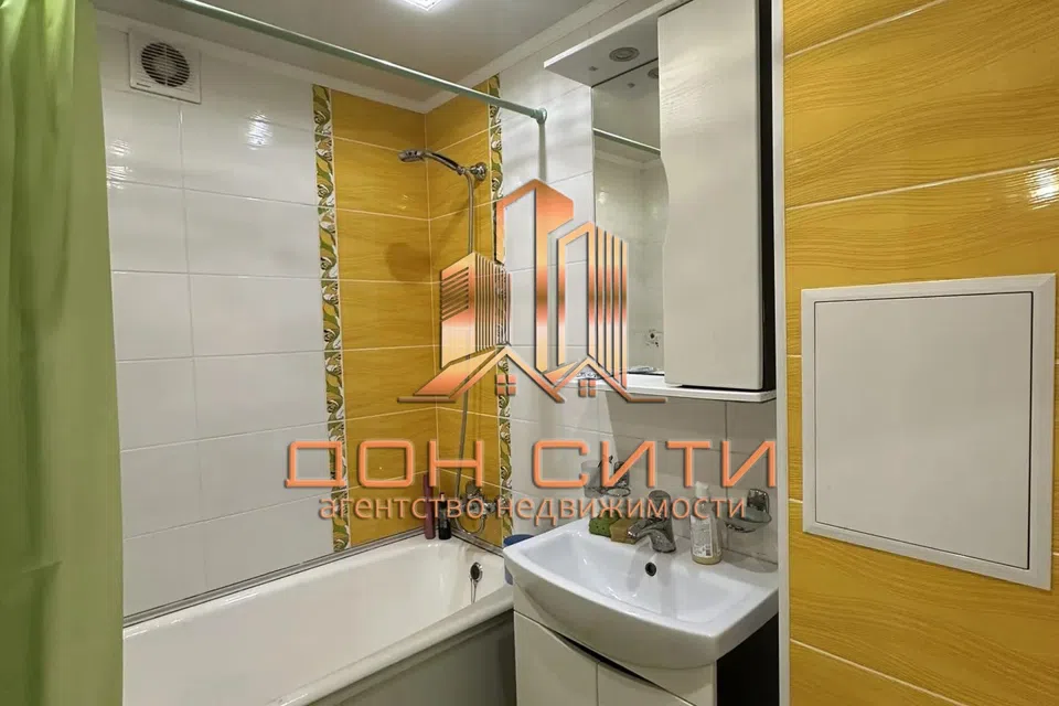 Продаётся 3-комнатная квартира, 59.5 м²
