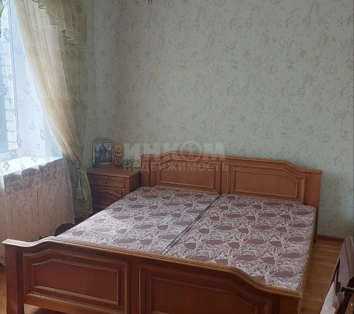 Продаётся 2-этажный дом, 200 м²