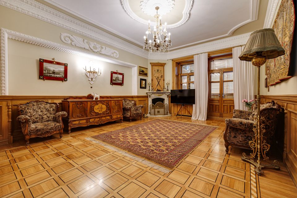 Продаётся 3-комнатная квартира, 107 м²