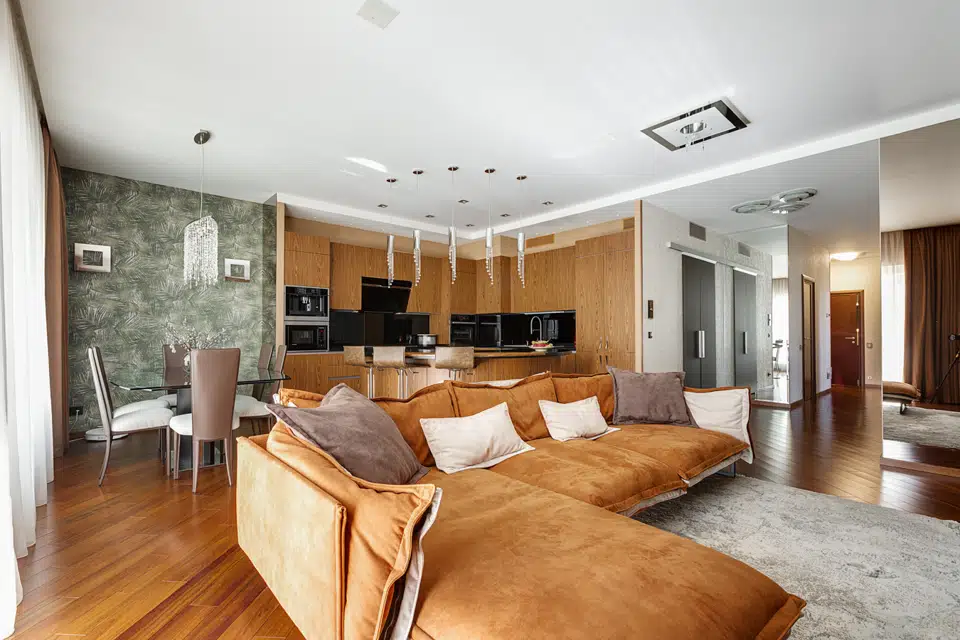 Продаётся 4-комнатная квартира, 144.1 м²