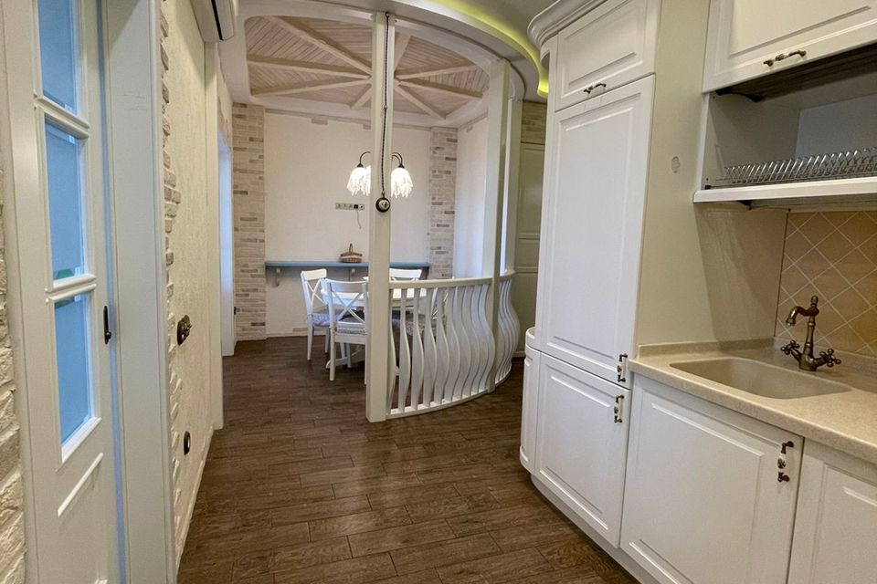 Сдаётся 1-комнатная квартира, 55 м²
