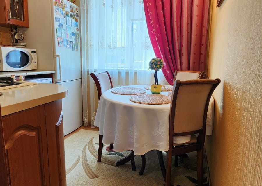 Продаётся 3-комнатная квартира, 60 м²