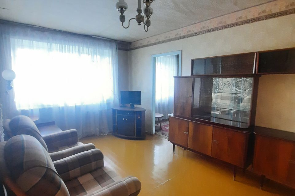 Продаётся 4-комнатная квартира, 60 м²