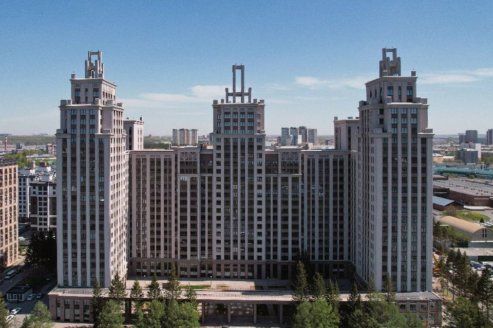 Продаётся 4-комнатная квартира, 105.2 м²
