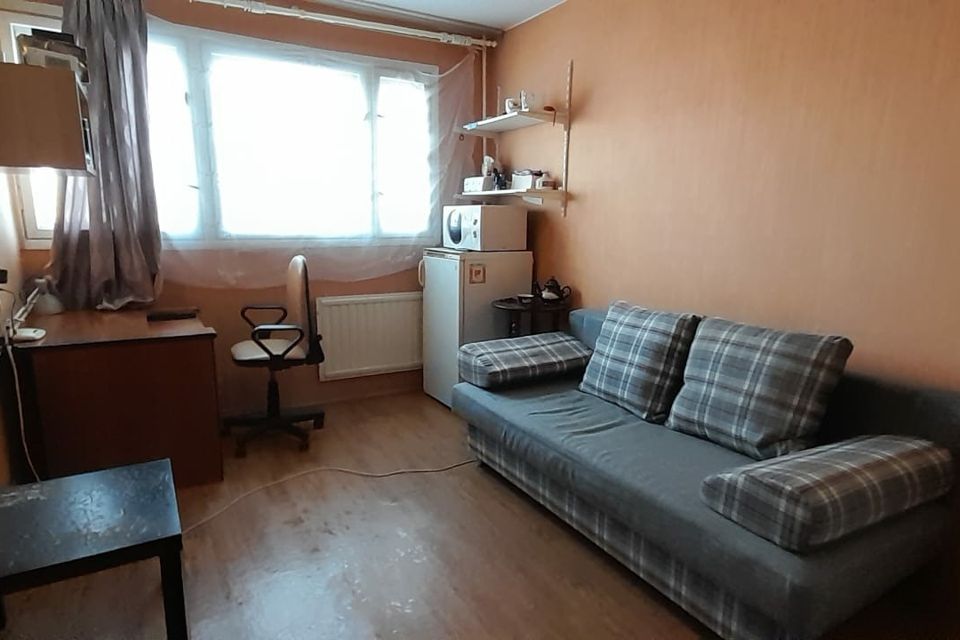 Продаётся комната в 3-комн. квартире, 11.8 м²