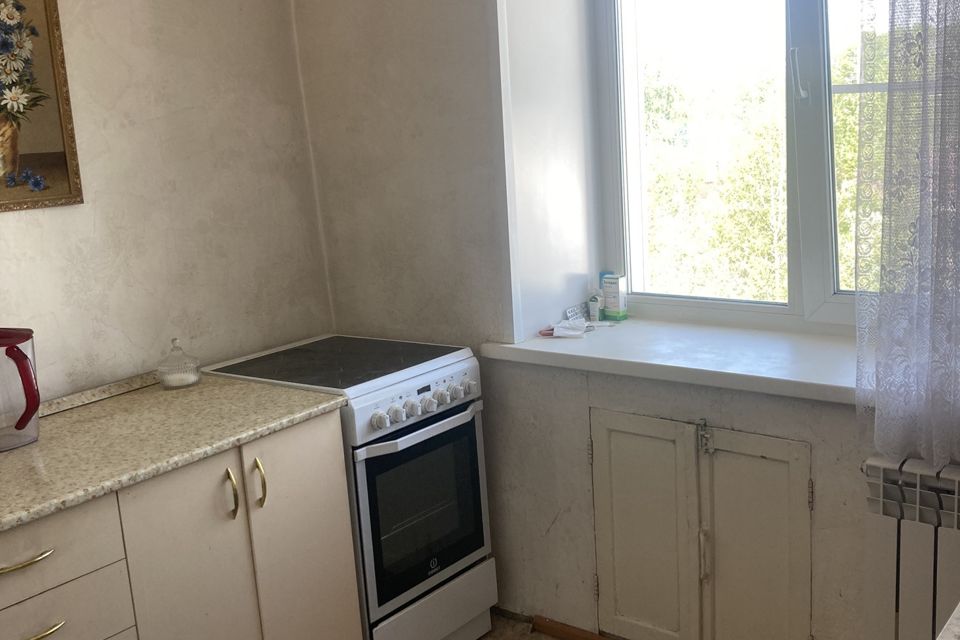 Продаётся 3-комнатная квартира, 56.5 м²