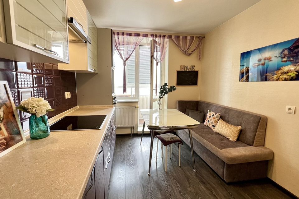 Продаётся 1-комнатная квартира, 38 м²