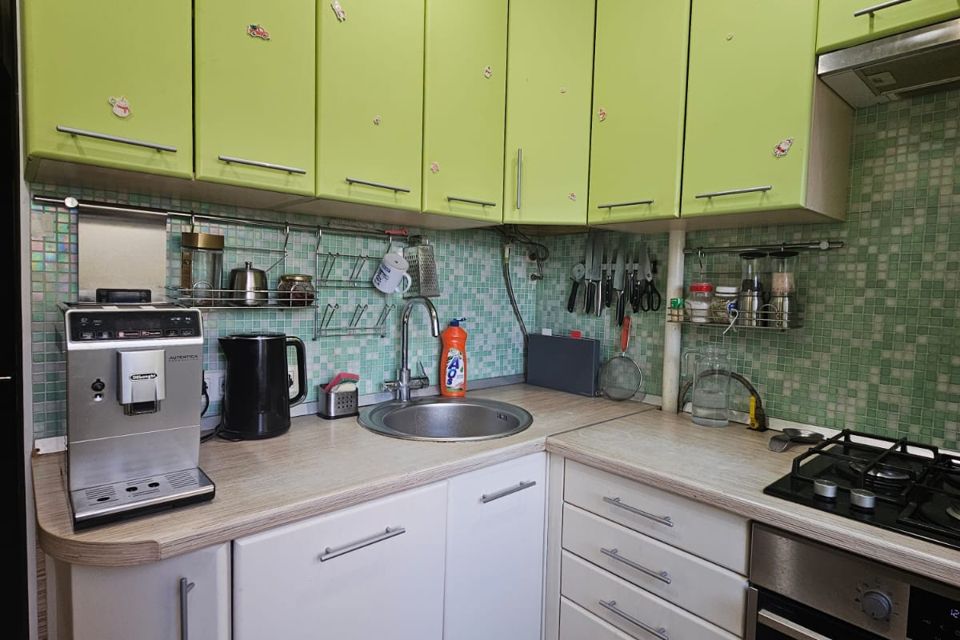 Продаётся 3-комнатная квартира, 57 м²