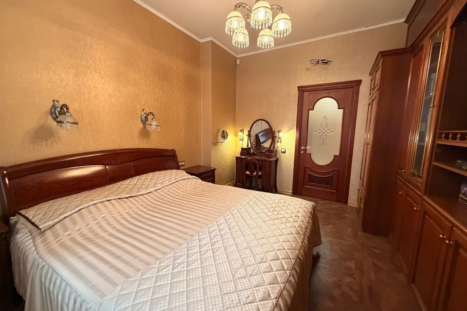 Продаётся 2-комнатная квартира, 82 м²