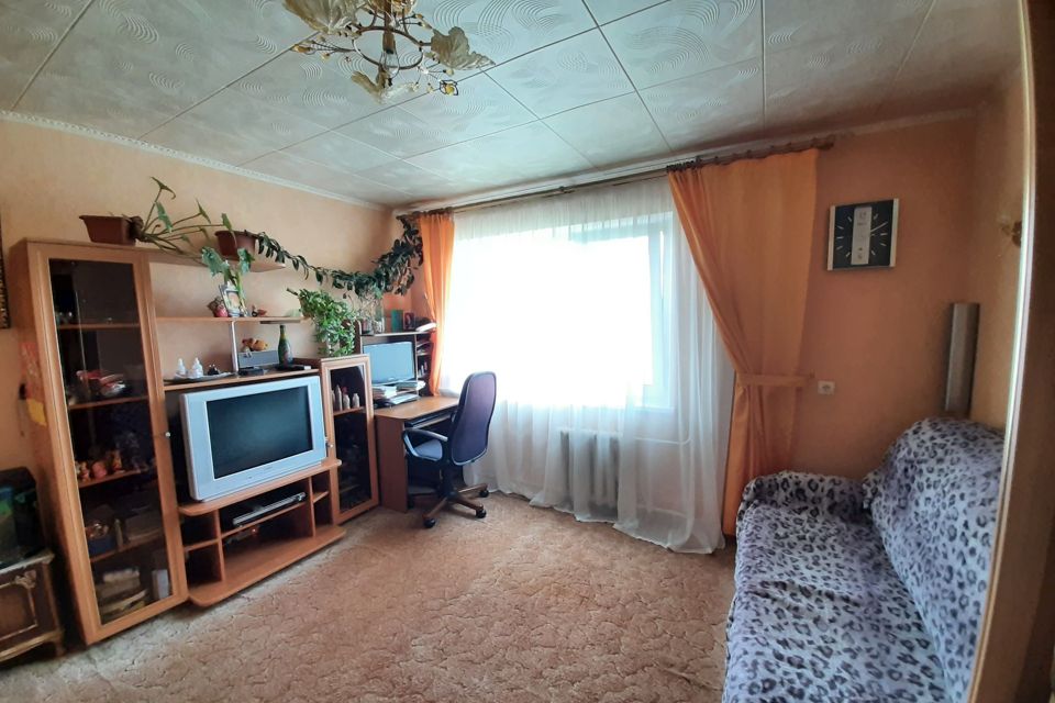 Продаётся 3-комнатная квартира, 57.7 м²