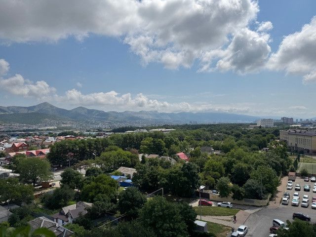 Продаётся 4-комнатная квартира, 121.5 м²